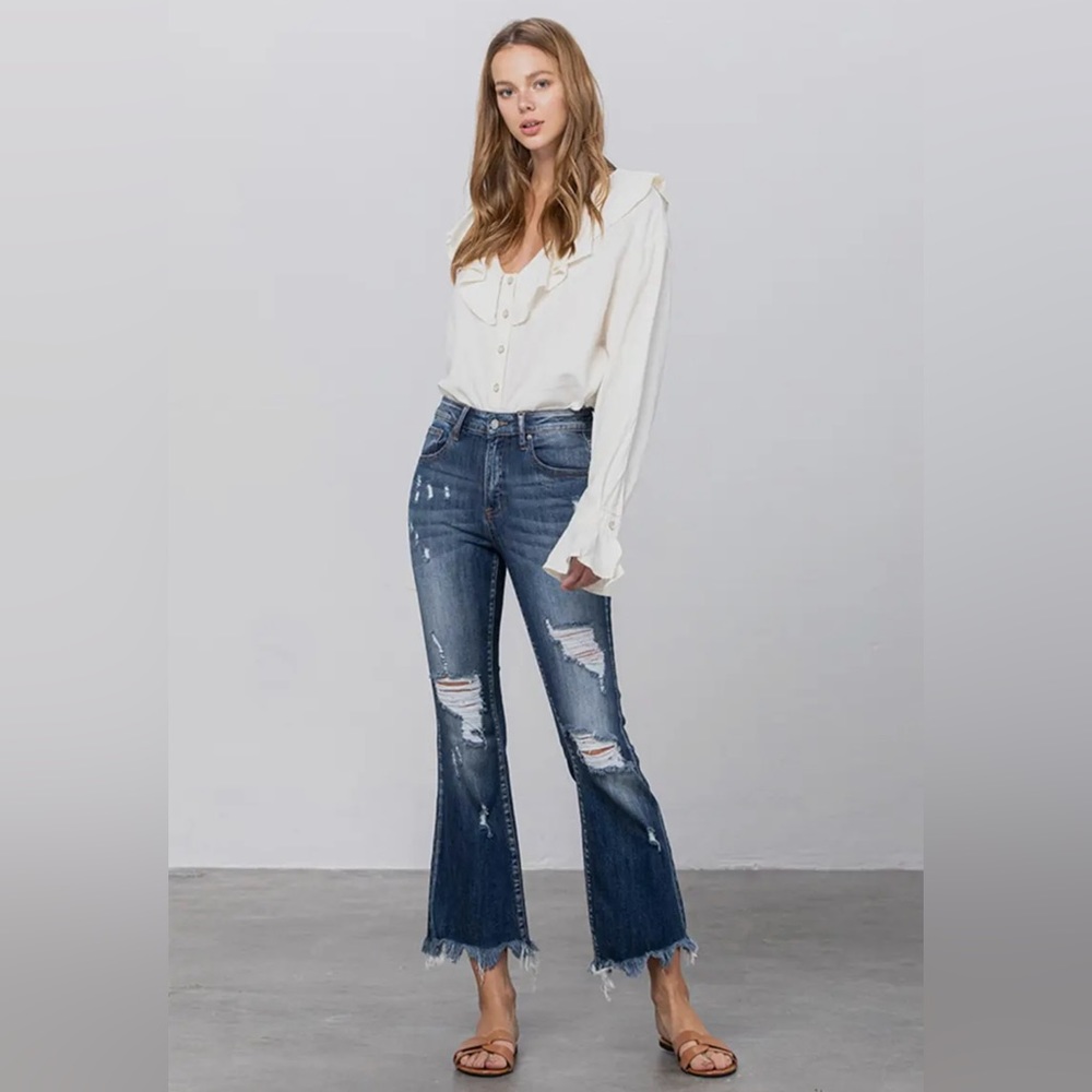 Mid Rise Cropped Jeans - Picture 2 of 4